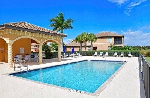 Bradenton Condo | Pet-Friendly River Strand Condo with Pool and Golf Access