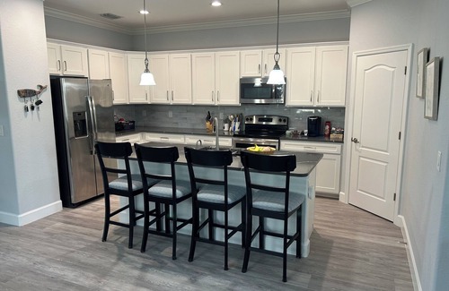 Bradenton House | Stunning River Strand Retreat: Pool, Spa & Family Friendly