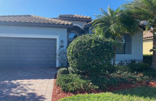 Bradenton House | Stunning River Strand Retreat: Pool, Spa & Family Friendly