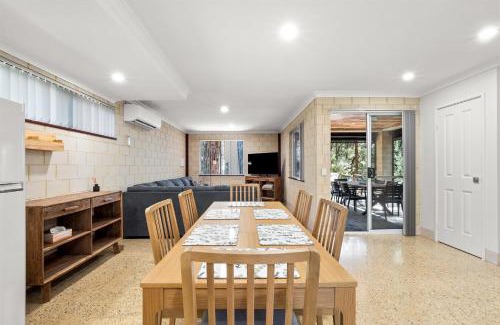 Margaret River House | River Tree Chalet - Margaret River NEW