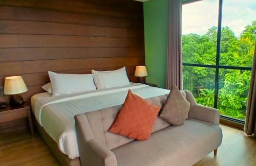 Chiang Khan Hotel | Experience River Tree Resort: Oceanfront Bliss Awaits