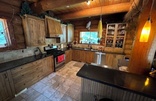 Popkum Ski Chalet | Experience River Valley Lodge - Best of BC Awaits You