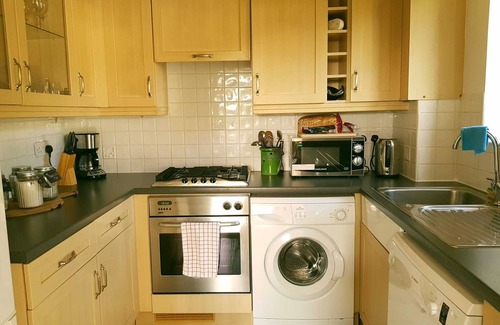 Rochester Apartment | Riverside 2 Bedroom Apartment with Spa & Breakfast Included