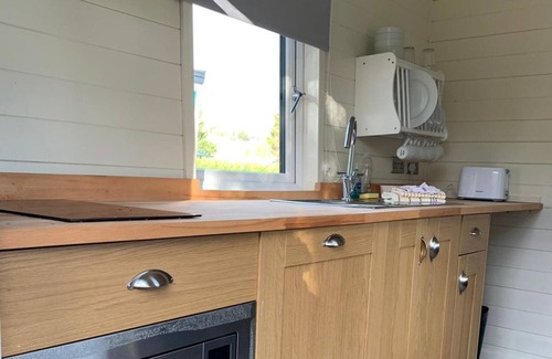 Llanfair Caereinion Cottage | Experience River View 4: A Unique Gypsy Hut Retreat