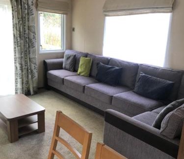 Ardentinny House | River View Hotel: Pet Friendly with Oceanfront Bliss