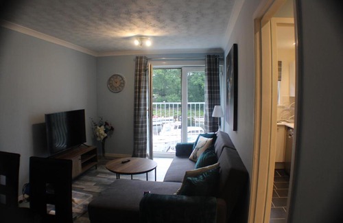 Balloch Apartment | Pet-Friendly River View Apartment with Great Guest Reviews