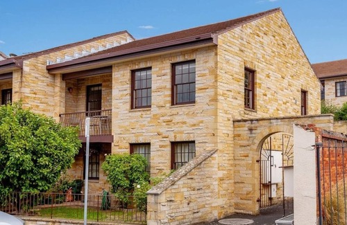 Battery Point Apartment | River View on Secheron A Cosy Battery Point Haven