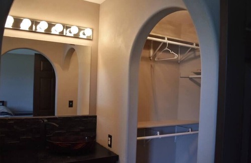 Chiloquin House | River View!! Pets Ok! Short drive to Crater Lake!!