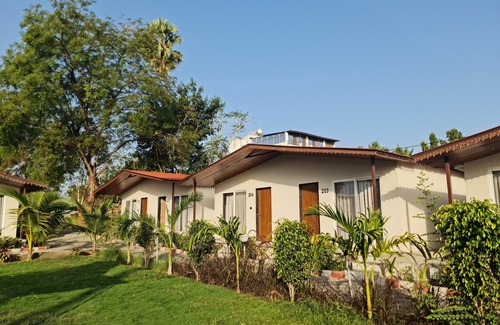 Rajpipla Hotel | River view Tent Resort