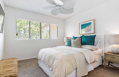 Noosaville Resort | Riverfront Retreat: Walk to Everything with Fantastic Amenities