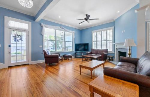 Palatka House | Waterfront Pet-Friendly Retreat in Historic Palatka District