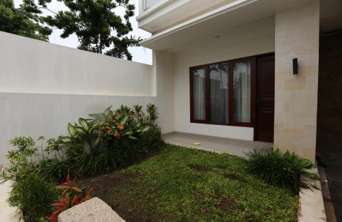 Denpasar Barat House | Rivera Seminyak 2