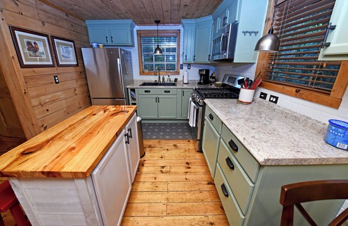 Blue Ridge Cabin | Riverbend Den -Cherry Log GA- Wifi- Firepit- Creekfront