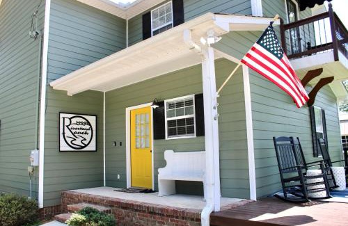 Crane Hill House | Family-Focused Riverbend Ranch with Ocean Views & Pet-Friendly!