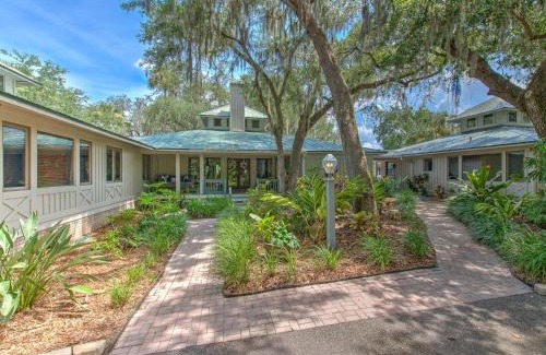 Riverview Bed & Breakfast | Seaside Escape at Riverbend Retreat with Oceanfront Views