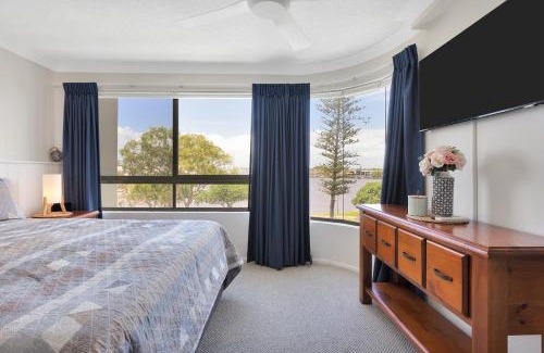 Mooloolaba Apartment | Riverdance Apt. 15: Ideal Stay with Pool & Family Fun