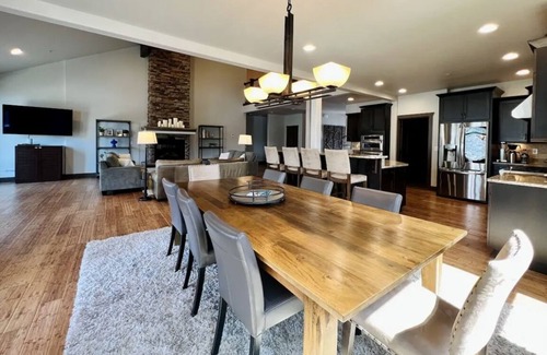 Orondo House | Riverfront Retreat: Family-Friendly with Pool & Views