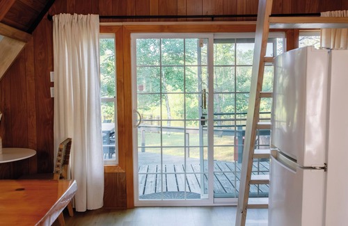 Paris Cabin | Riverfront A-Frame w/Hot Tub and Firepit