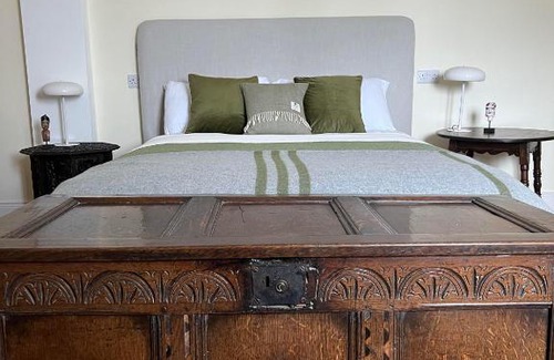 Ramelton Apartment | Highly Rated Riverfront Apartments at The Blue Goat Ramelton