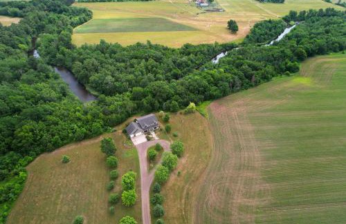 Brill House | Riverside Retreat in Rice Lake: Deck, Grill & Pet Friendly!