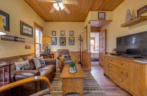 Granby House | Inviting Granby Cabin Rental: Fish, Ski & Relax in Style