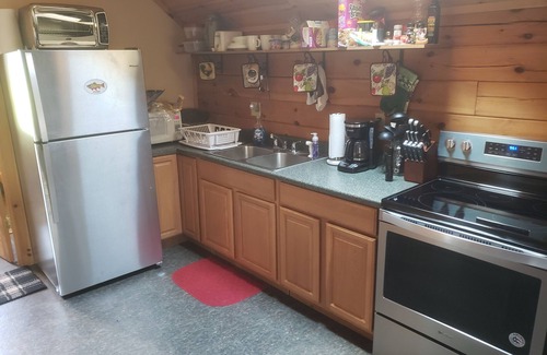 Deposit Cabin | Riverside Retreat: Family-Friendly Cabin on Delaware River