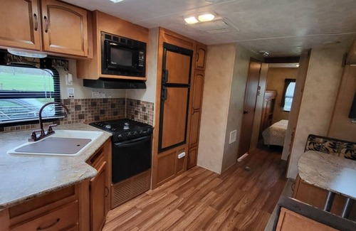 Petersburg House | Cozy Riverfront Rental Near Seneca Rocks for Family Fun