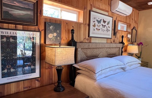 Mammoth House | Serene Riverfront Canyon Suite with Hot Tub & Fire Pit