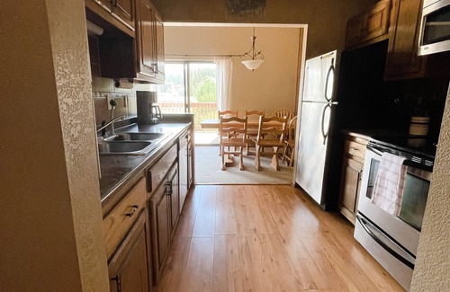 Fraser Condo | Cozy Riverfront Condo in Fraser with Pool & Family Amenities