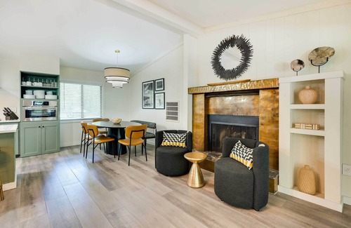 Homosassa Cottage | Beautiful Riverfront Cottage at Chateau Relaxo - Pet Friendly