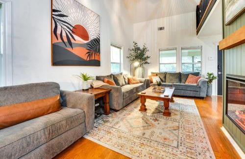 Thomaston House | Relaxing Riverfront Cuero Home with Pet-Friendly Amenities