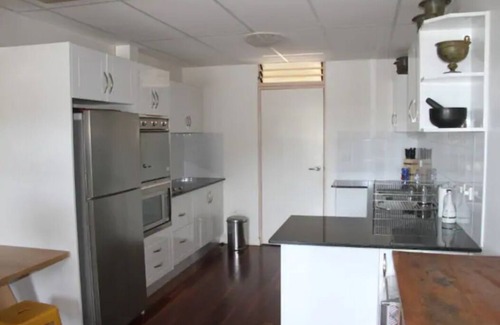 Brooklyn Apartment | Beautiful Riverfront Getaway with Pool and Water Views
