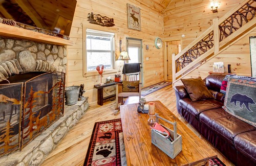 Suches House | Riverfront duplex w/ mountain view, deck, private hot tub, games loft & WiFi