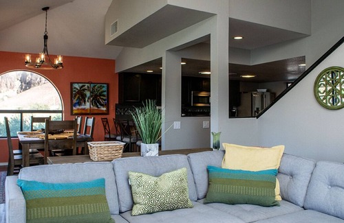 Parker Dam House | Scenic Riverfront Escape: 3BDR with Boat Dock & Ocean View