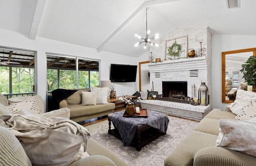 New Braunfels House | Riverfront Farmhouse with Kayaks and Scenic Views