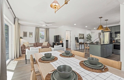 Three Rivers House | Discover The River House at Kaweah River: Rated 9.8/10