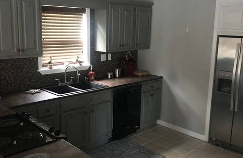 Gulfport House | Pet-Friendly Riverfront Hideaway with Spa & Family Amenities