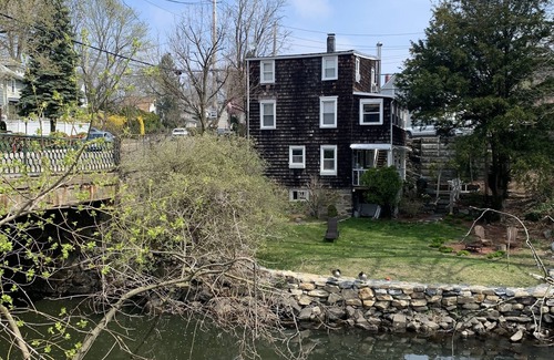 Mamaroneck House | Experience a Historic Riverfront Retreat in Mamaroneck
