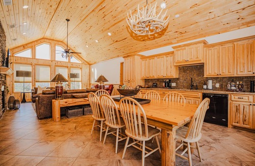 Murfreesboro House | Riverside Retreat: Family-Friendly House Near Lake Greeson