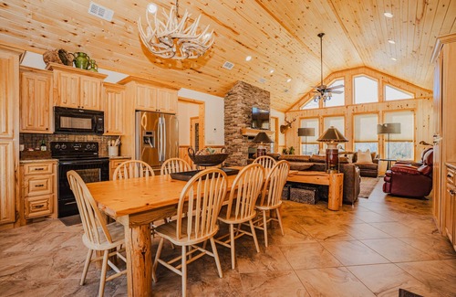 Murfreesboro House | Riverside Retreat: Family-Friendly House Near Lake Greeson