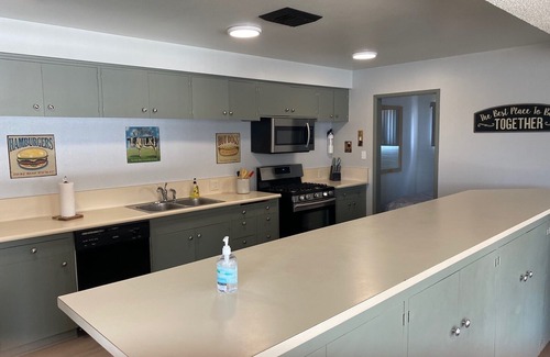 Bullhead City House | Riverfront Retreat with Casino View and Oceanfront Spa