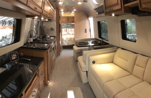Three Rivers Cabin | RIVERFRONT AIRSTREAM Cabin with Views & Kitchen Amenities