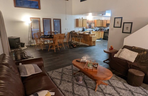 Blanco House | Idyllic Riverfront Retreat with Private Fishing on San Juan
