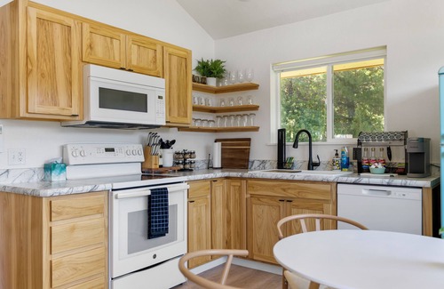 Thompson Falls House | Top-Rated Riverfront Retreat with Family-Friendly Amenities