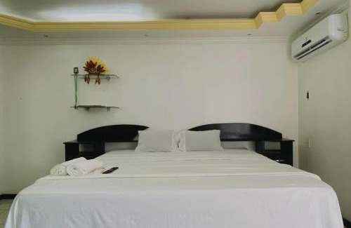 Centro Apartment | Riverside Haven: Family-Friendly Apartment with River Views