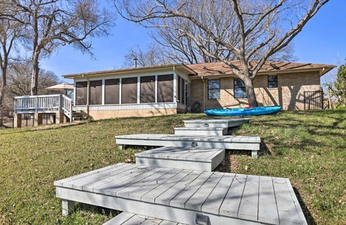Seguin House | Charming Riverfront Seguin Home Steps from Downtown Fun