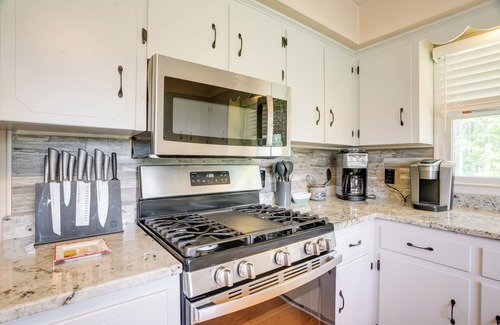 Shenandoah House | Scenic Shenandoah Riverfront Retreat with Kayaks & Tubing