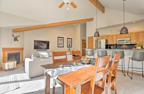 Willow Grove Apartment | Relaxing Riverfront Silverthorne Condo with Balcony & Grill