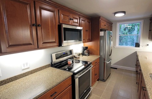 Pulaski House | Beautiful Riverfront Retreat at Staircase Fishing Hotspot