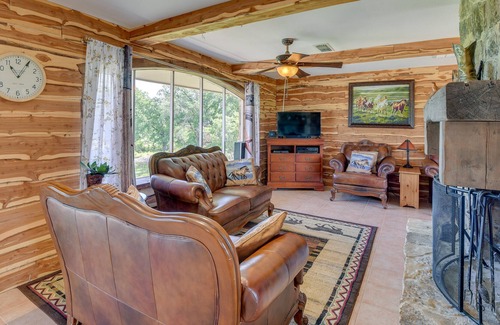 Millsap House | Riverfront Texas Getaway on 50-Acre Property!